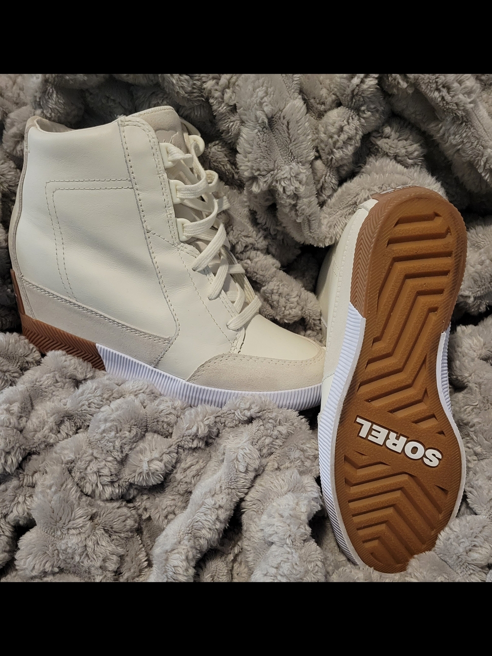 NEW Sorel Women's Out N About Wedge Lace-Up Bootie Sea Salt/Gum Sneakers, Size 7